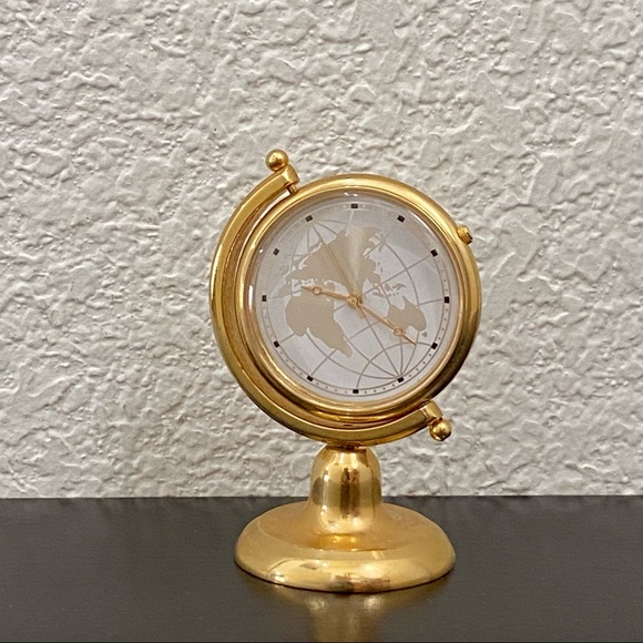 Vintage Flat Globe World Map Gold-tone Mini Desk Clock - Picture 2 of 10